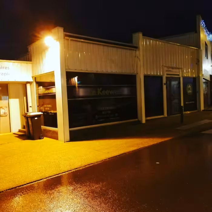Keewee Séné ( Boutik-cruising-club / Sex-club-mixte )