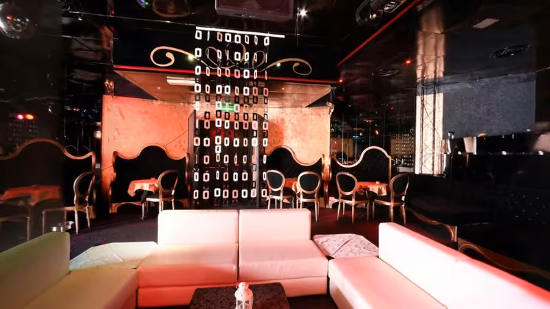 Night Club Le Moulin Rouge - photo 1