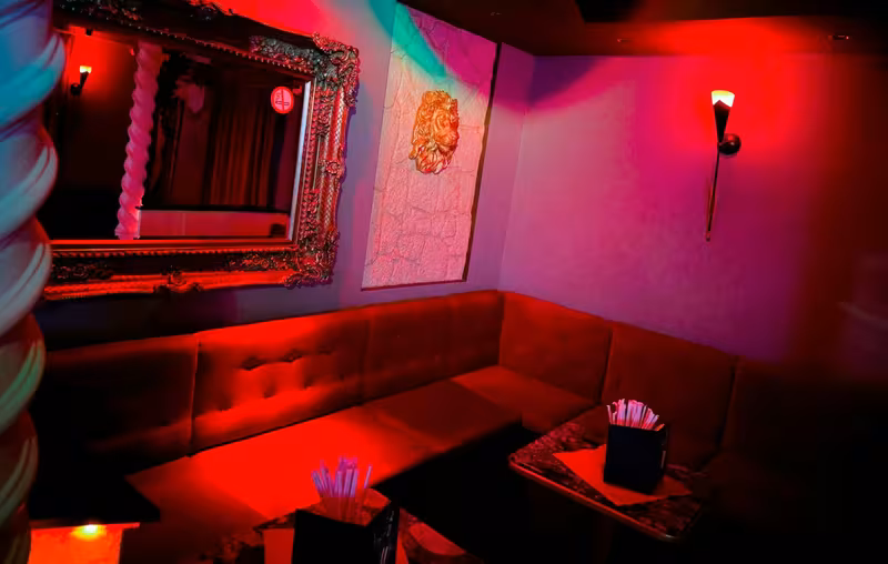 Nightclub Eveline Kremsünster - photo 1