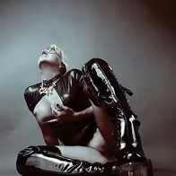Domina Lady Ria - photo 4