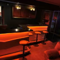 Saloon-Brand 1 - photo 5