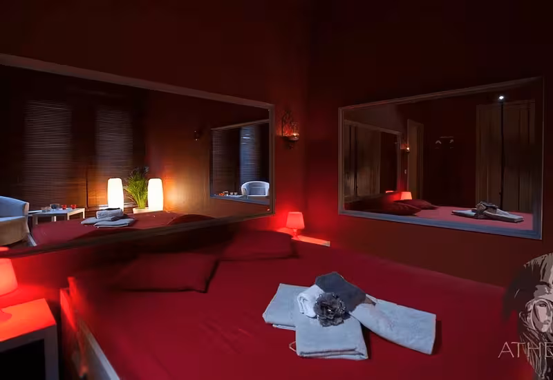 Athena Massages - photo 1
