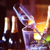 Dreams Club Champagne Bar & Massage Institute - photo 2