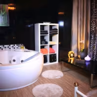 Dreams Club Champagne Bar & Massage Institute - photo 3