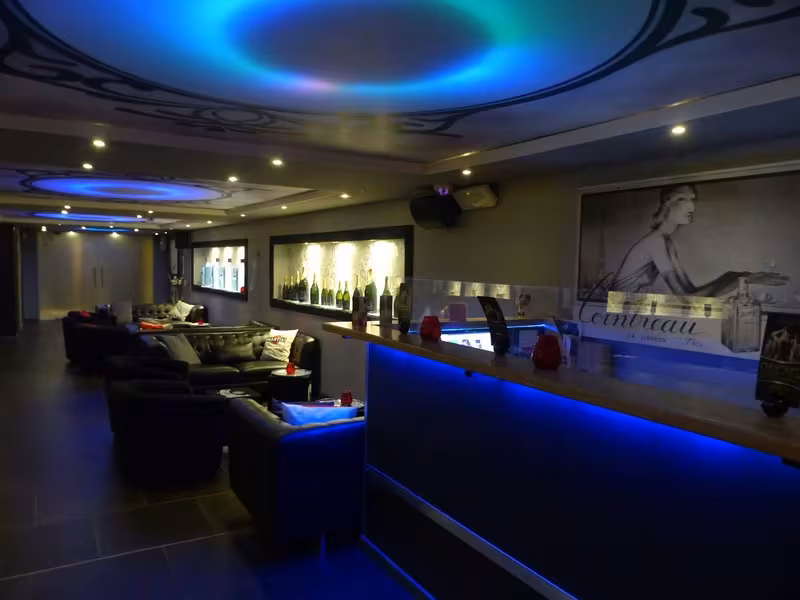 Charnel Club - photo 1