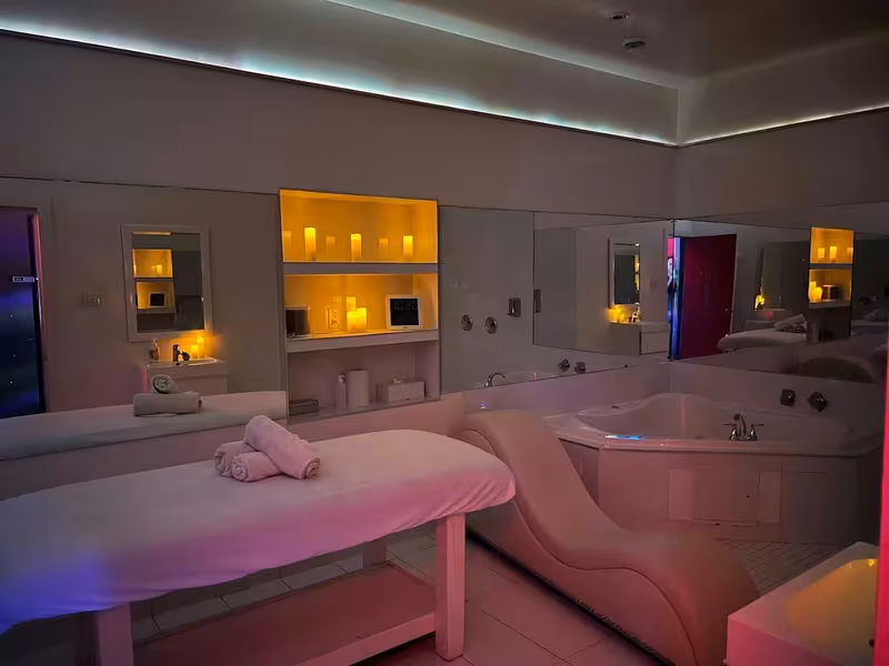 Massage La Montrealaise - photo 1