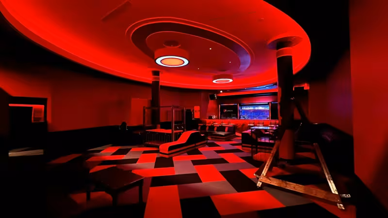 Club M4 - photo 1