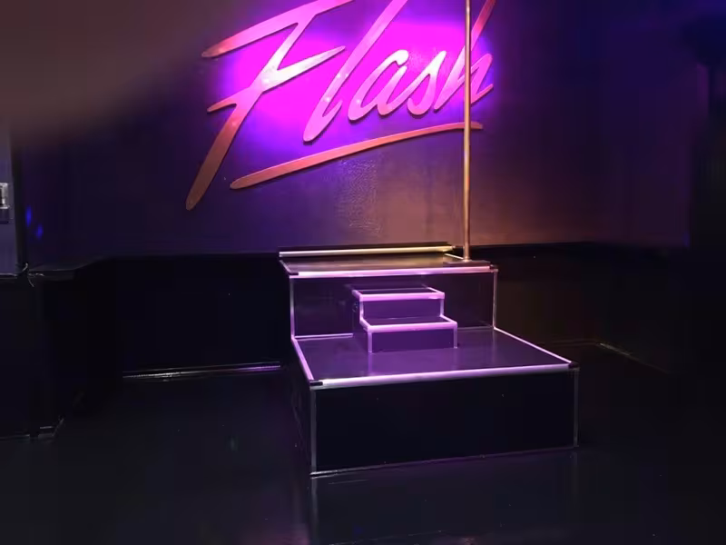 Flash On Church - photo 1