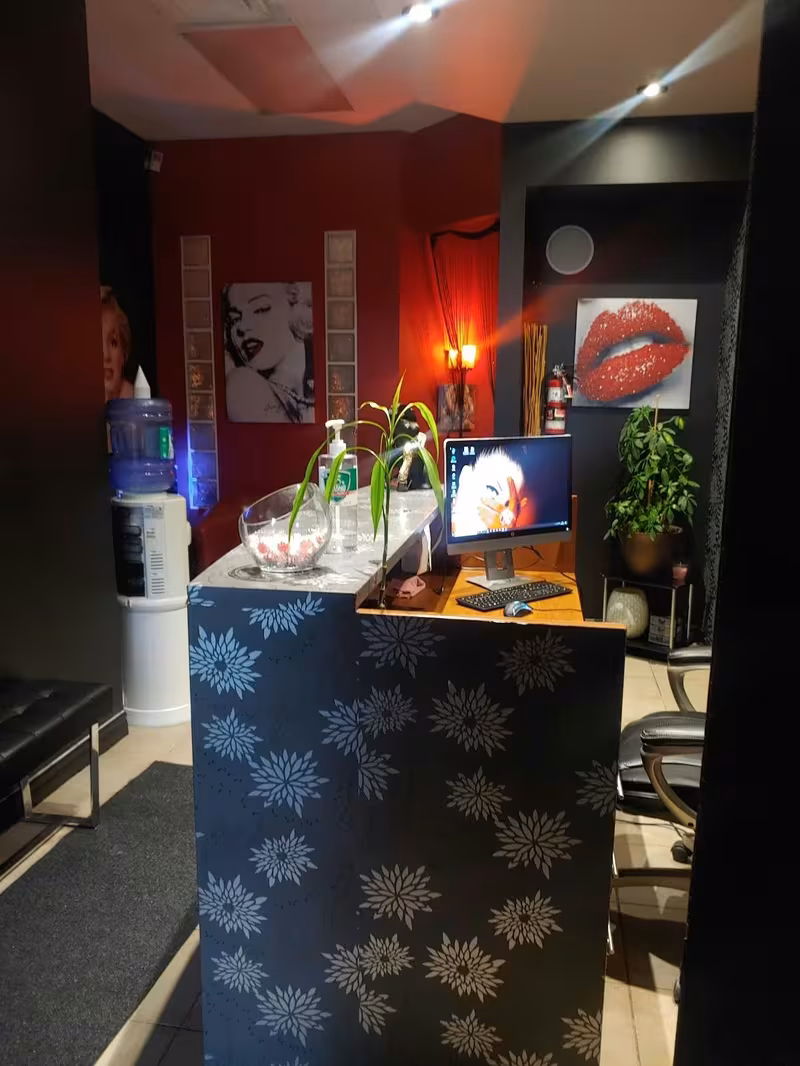 La Coquine - Salon De Massage érotique - photo 1