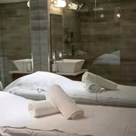 Vaughan Spa Massage - photo 5