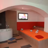 Neon Club - photo 3