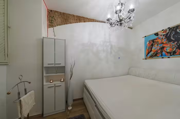 Erotic - Tantra Massage Coccinelle