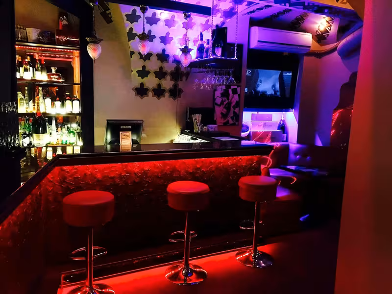 Casanova Gentlemen's Club - photo 1