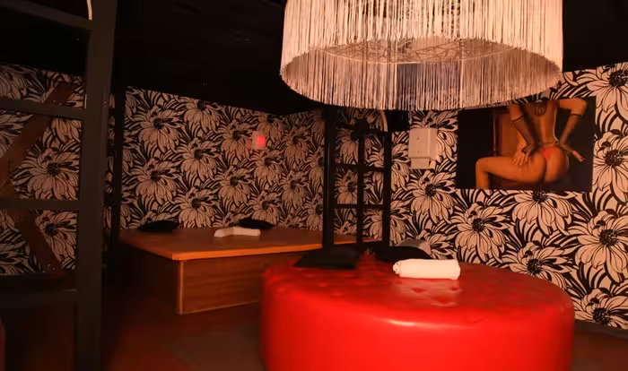 L'exhib Club Prive