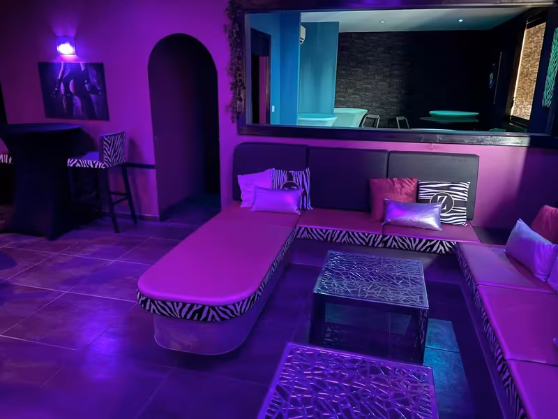 Club Privé Libertin Mixte | La Villa Rose - photo 1