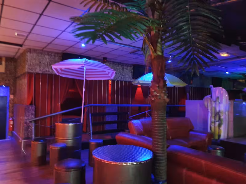 Wanted Club - photo 1