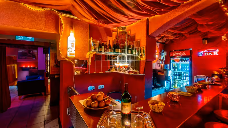 Club 44 - Kino Bar Zimmer - photo 1