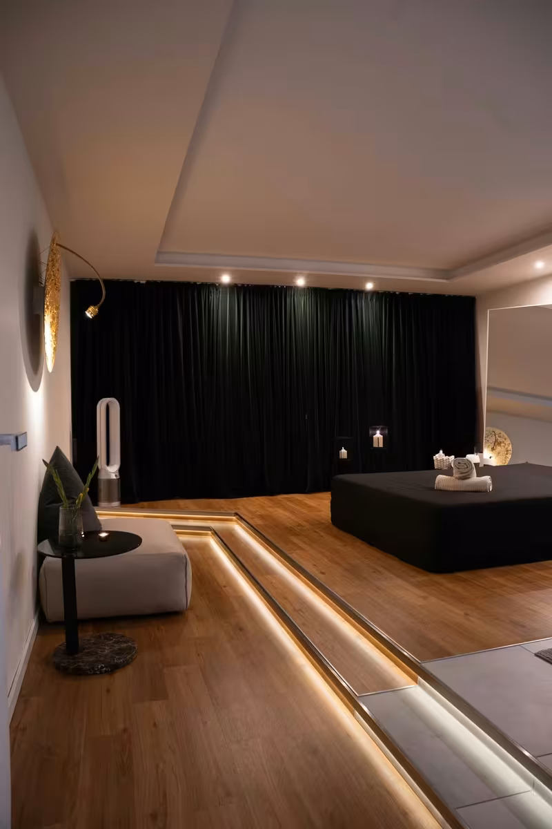 Karma Massage - photo 1
