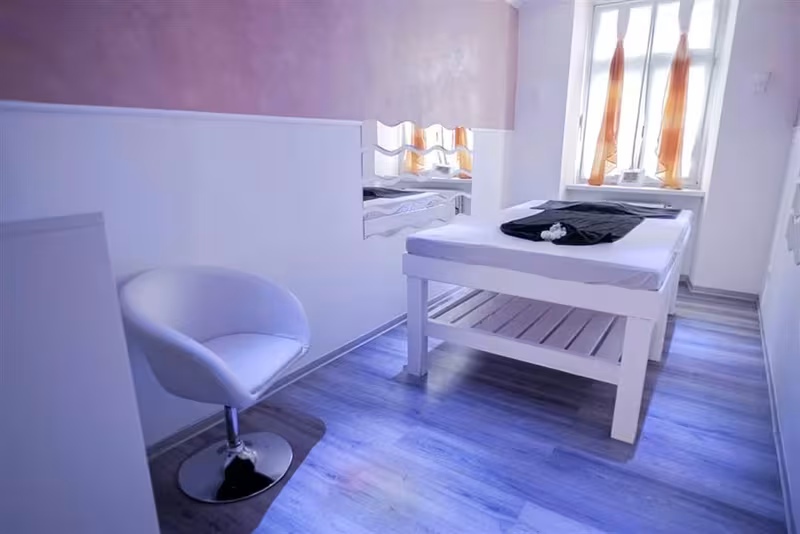 Wellnes Art - Erotisches Massage Studio Karlsruhe - photo 1
