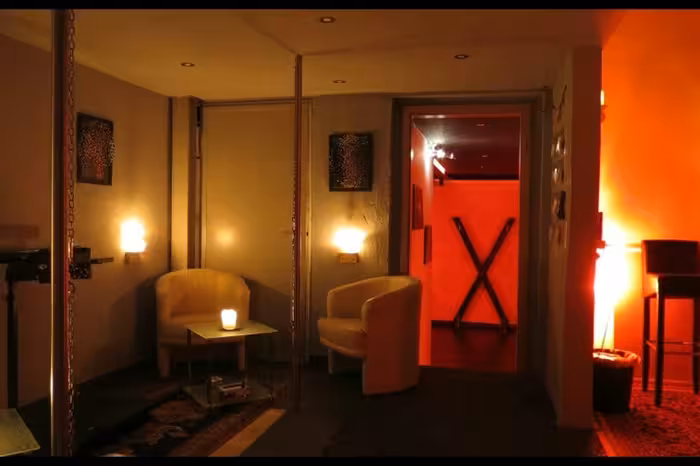 House Of O - Sm Location & Bdsm Events