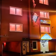 Queens Table Dance Bar - photo 10