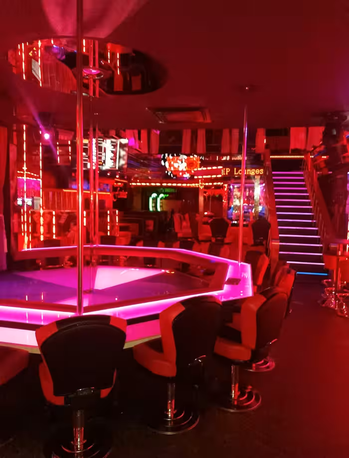 Femina Tabledance Club | Stripclub München (Munich)