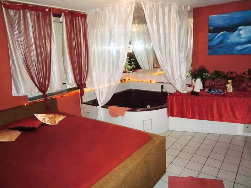 Nightclub Bienenkorbchen - photo 1