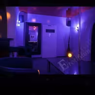 Kiss Night Club - photo 8
