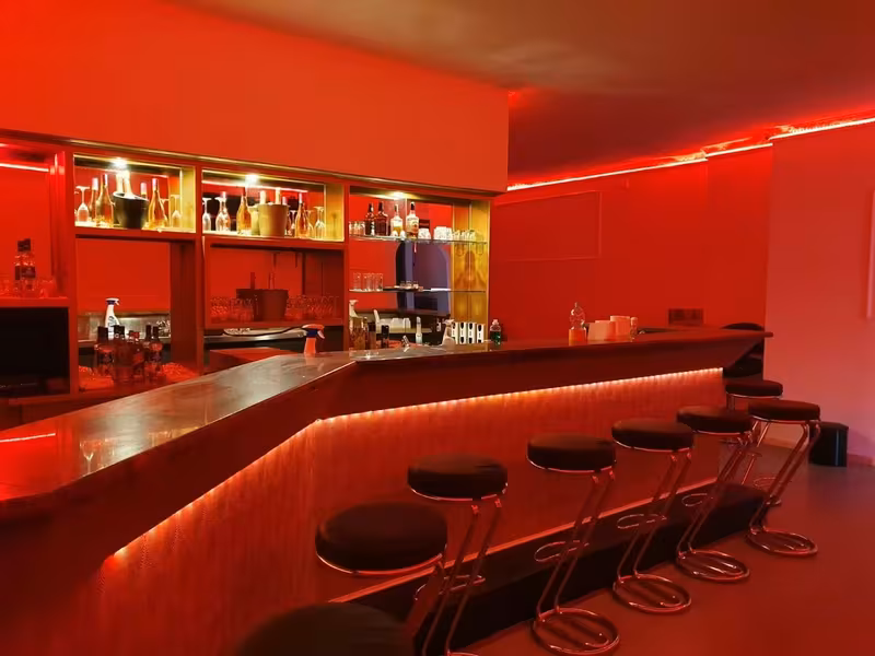 Club 218 - photo 1