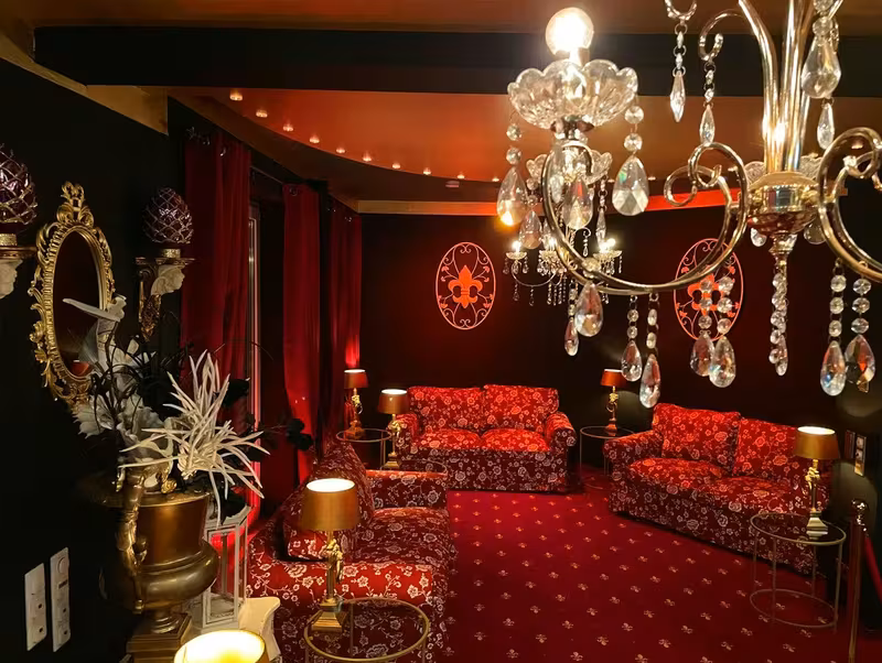 Luxe Inn - photo 1