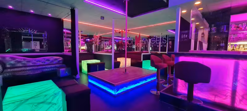 Hot Angels - Tabledance Bar - photo 1