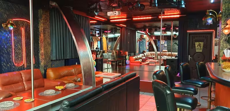 Night Club Klein Paris - photo 1