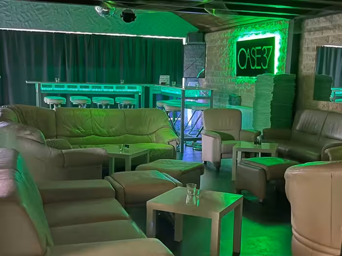 Oase37