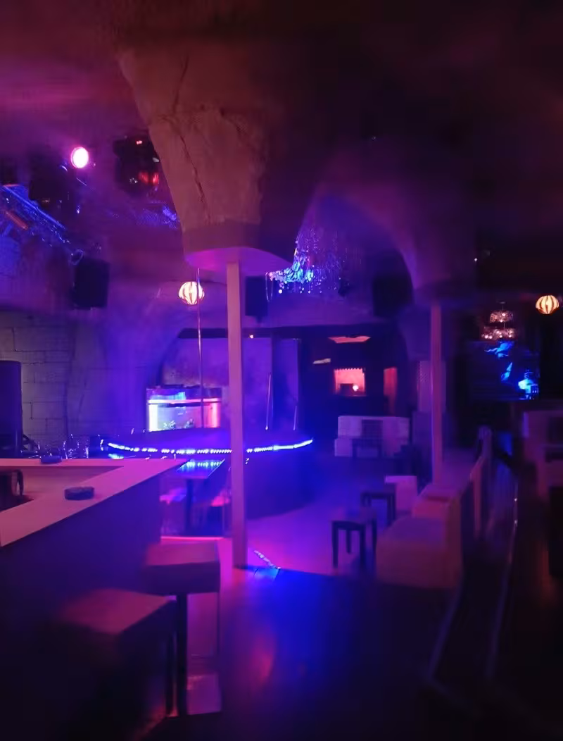 Tiger Club - photo 1