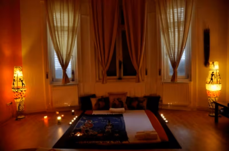 Ezüst Szalon - photo 1