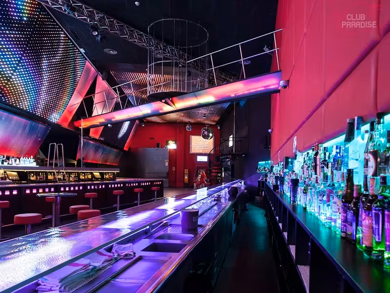 Club Paradise - photo 1