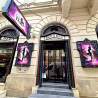 Dolls Club Gentlemen's Club - Budapest - photo 11