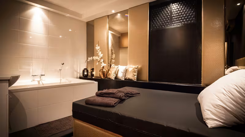 Private Club Luxury - photo 1