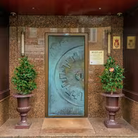 Mayfair Gentlemans Club - photo 16