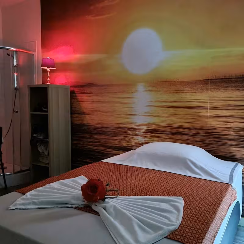 Azie Massage - photo 1