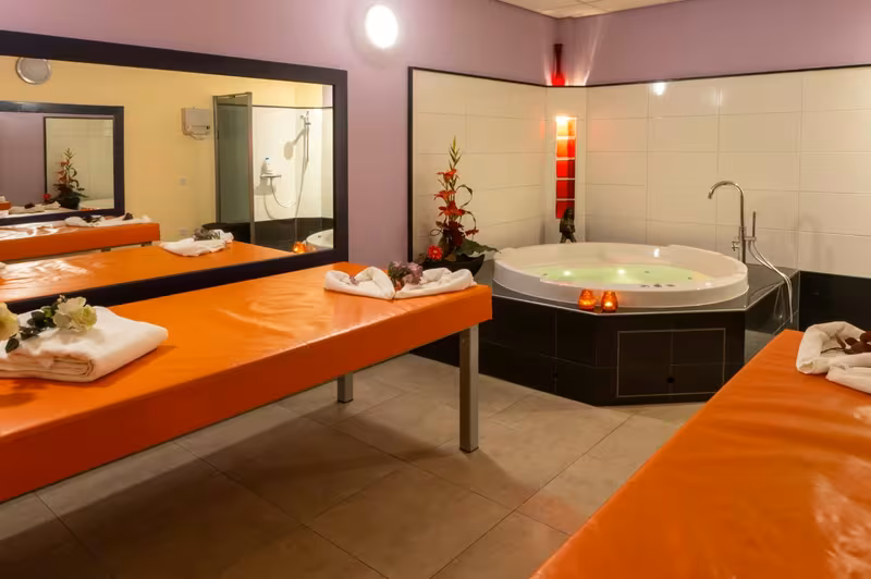 Massage Salon Exclusief - photo 1
