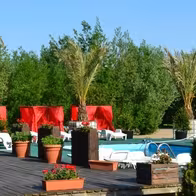 Jacuzzi Club & Resort - photo 5