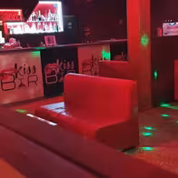 Kiss Bar - photo 3