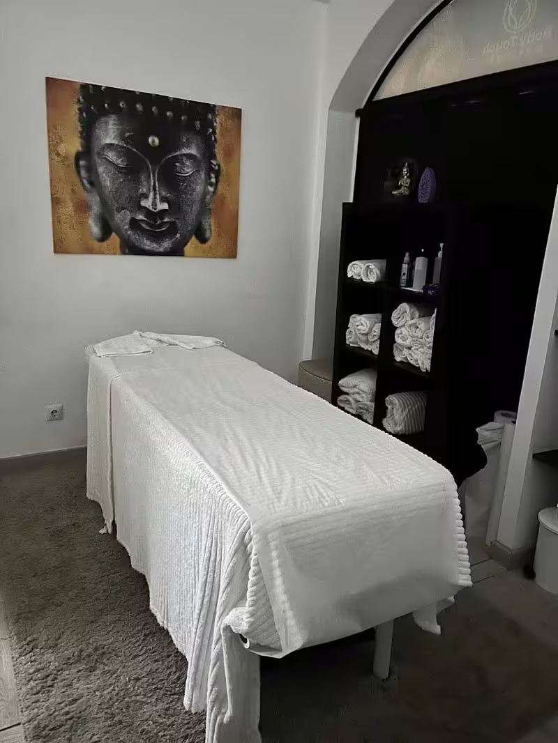 Body Touch Massage - photo 1