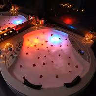 Erotic Massage Salon Four Rooms - photo 8
