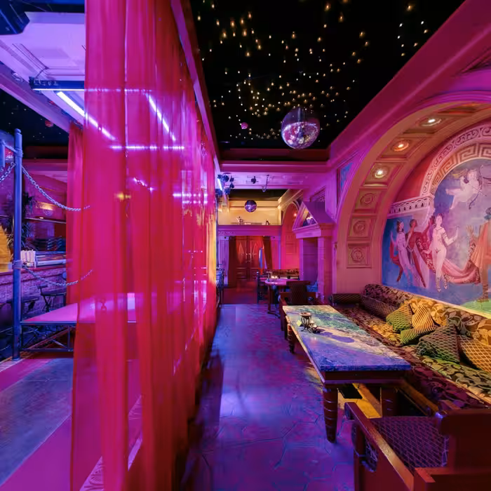 Maximus Club