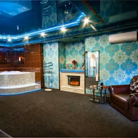 Rich Men's Club - photo 3