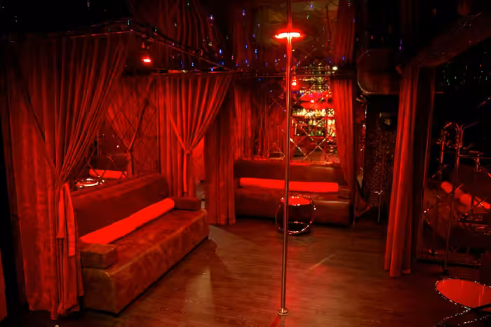 Caprice Man`s Club
