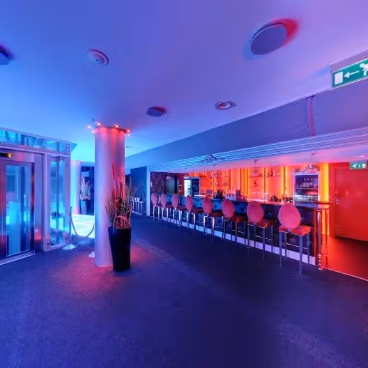 Carat Night Club - photo 1