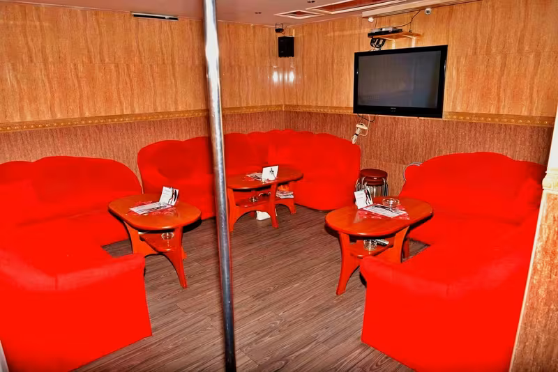 Erotický Nočný Klub Divokí Anjeli - photo 1